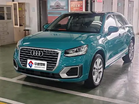 Audi Q2L 2018 35 TFSI Luxury Elegant National V