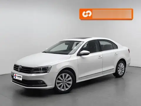Sagitar 2015 1.6L Automatic Comfort
