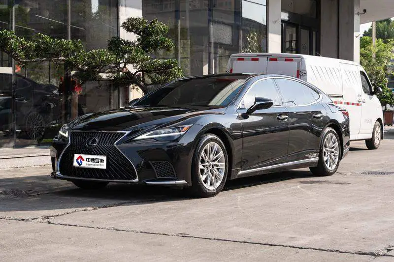 Lexus LS 2021 500h Luxury Edition