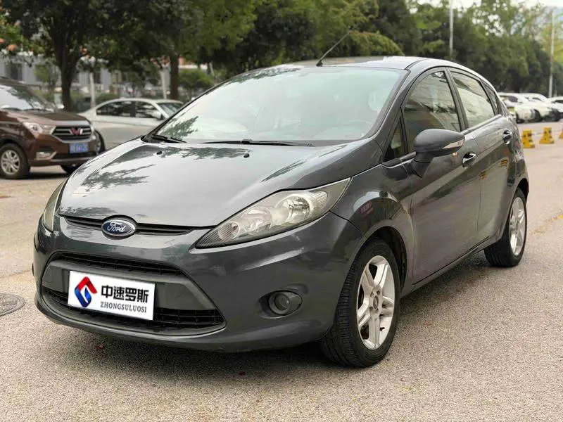 Carnival 2009 Hatchback 1.5L Automatic Fashion Modelo