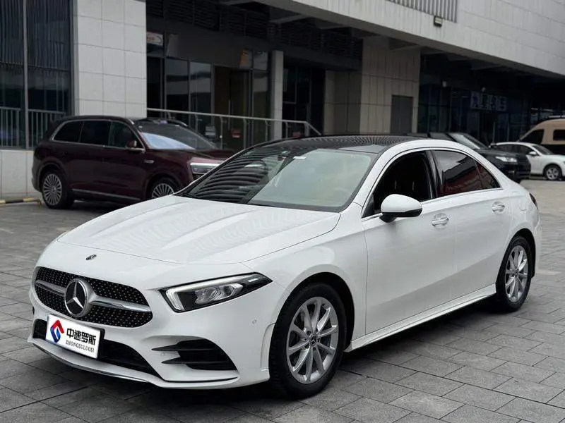 Mercedes-Benz A-Class 2019 A 200 L sports sedan