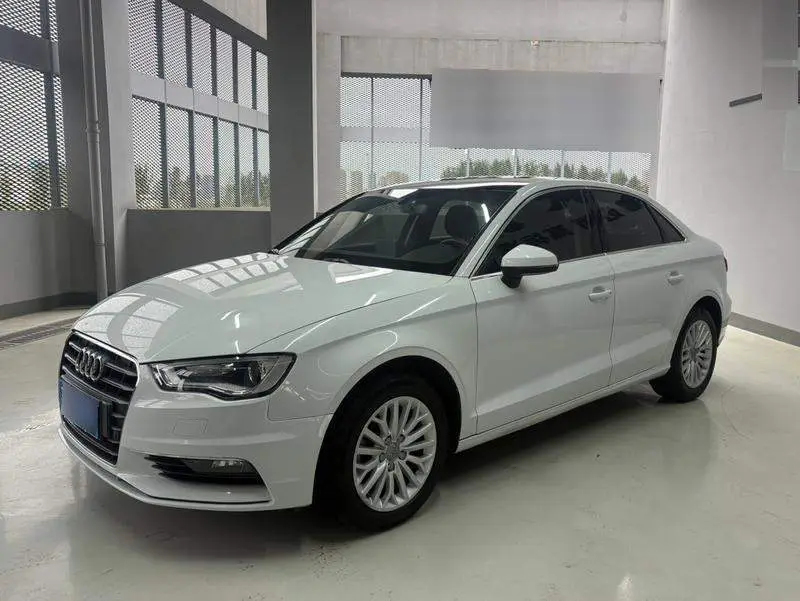 Audi A3 2015 Limousine 35 TFSI Millionth Anniversary Smart Edition
