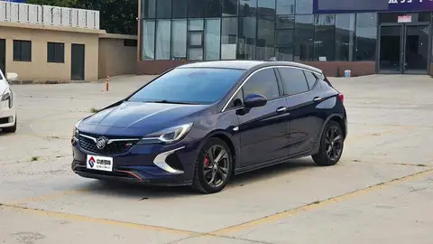 Valeant 2018 Hatchback GS 20T Dual Clutch Luxury Edition