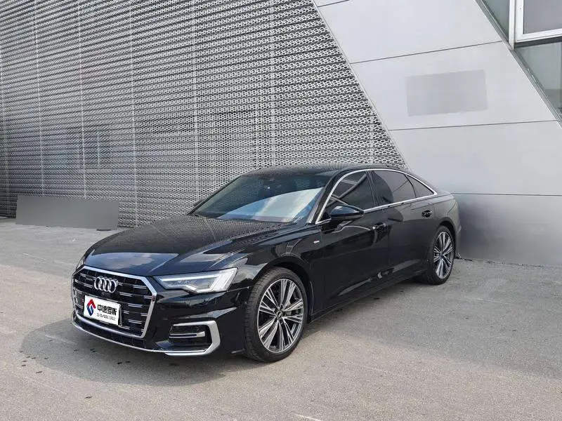 Audi A6L 2025 45 TFSI Selected Dynamic Edition