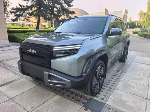 Titanium 3 2025 501km AWD Max Edition