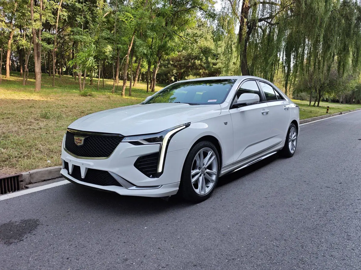 Cadillac CT4 2021 28T Fashion Model