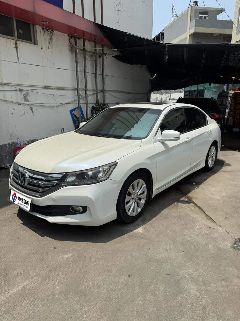 Accord 2014 2.0L EXN Luxury Navigation Edition