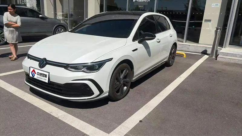 Golf 2024 280TSI DSG R-Line 50 Years Legend Edition