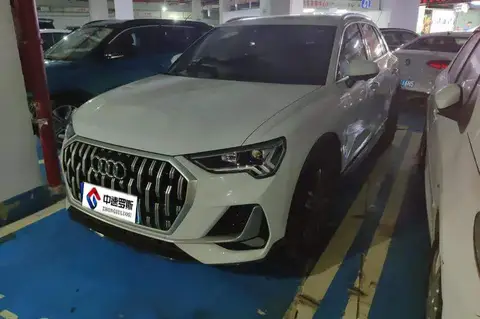 Audi Q3 2024 35 TFSI Progressive Elegant Edition