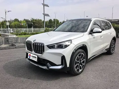 BMW X1 BMW X1 2025 sHệ dẫn động25Li X Design Package
