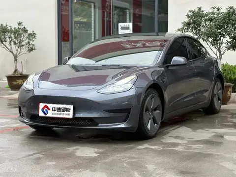 الطراز 3 2022 rear-wheel drive version