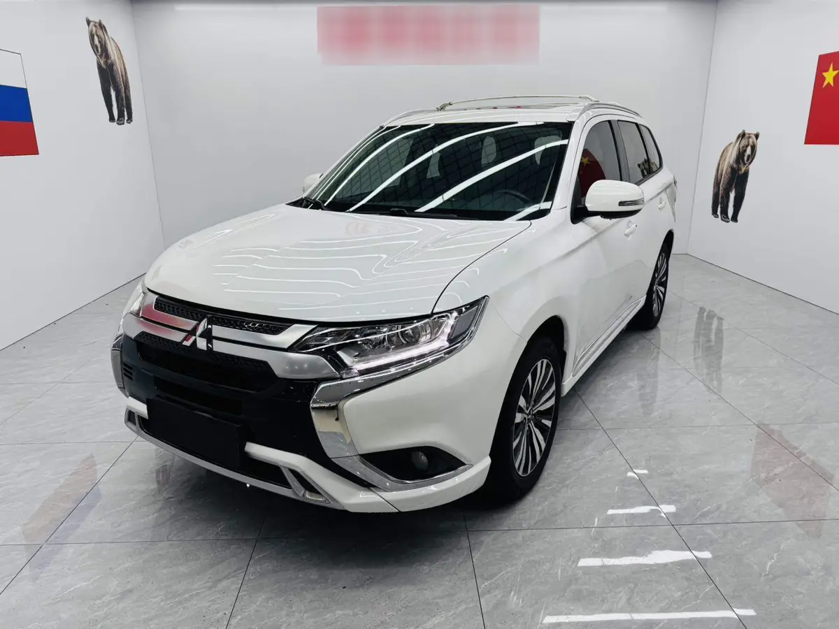 Outlander 2021 2.0L 2WD Enjoy Edition 7 Seaters