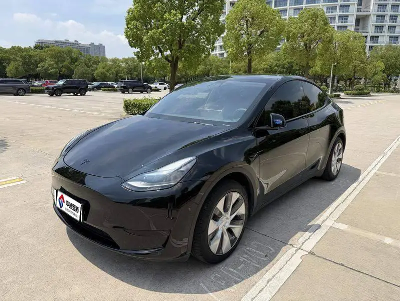 Модель Y 2022 facelifted rear-wheel drive version