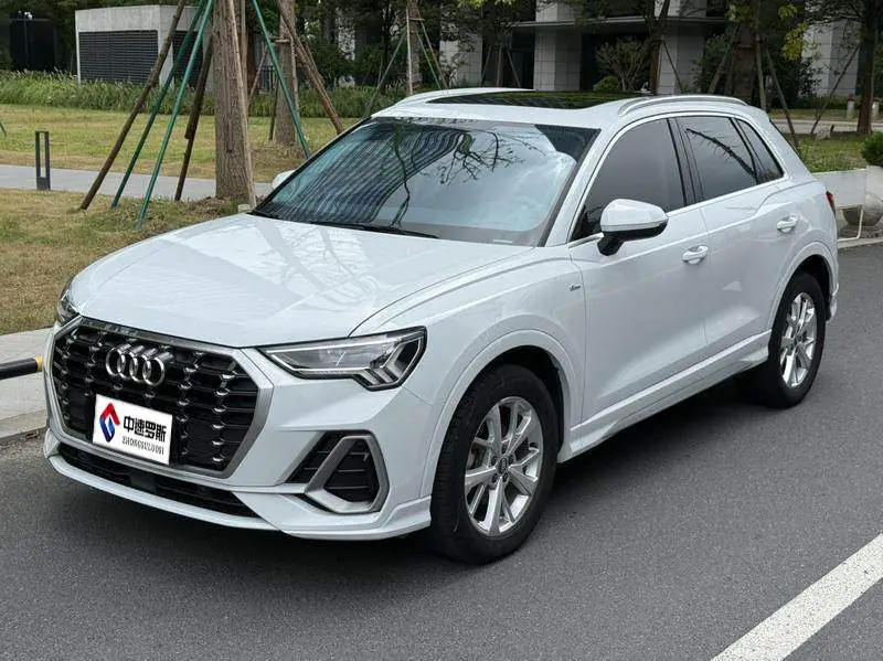 Audi Q3 2019 35 TFSI Progressive Dynamic Edition