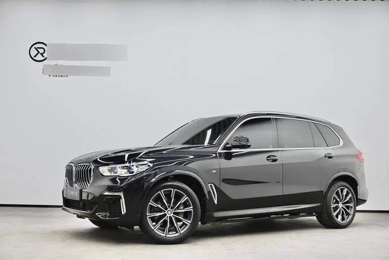 BMW X5 2022 xDrive 30Li Premium M Sport Package