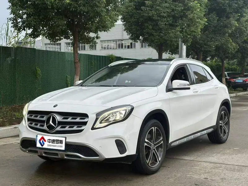 Mercedes-Benz GLA 2018 GLA 200 Fashion Edition