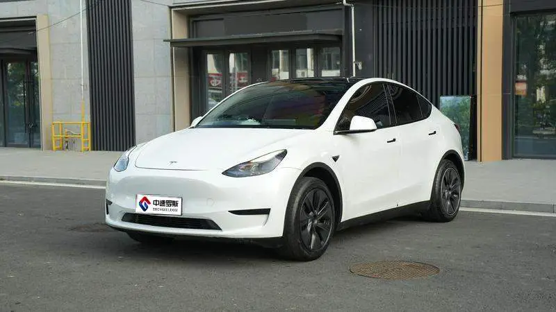 Model Y 2024 rear-wheel drive version