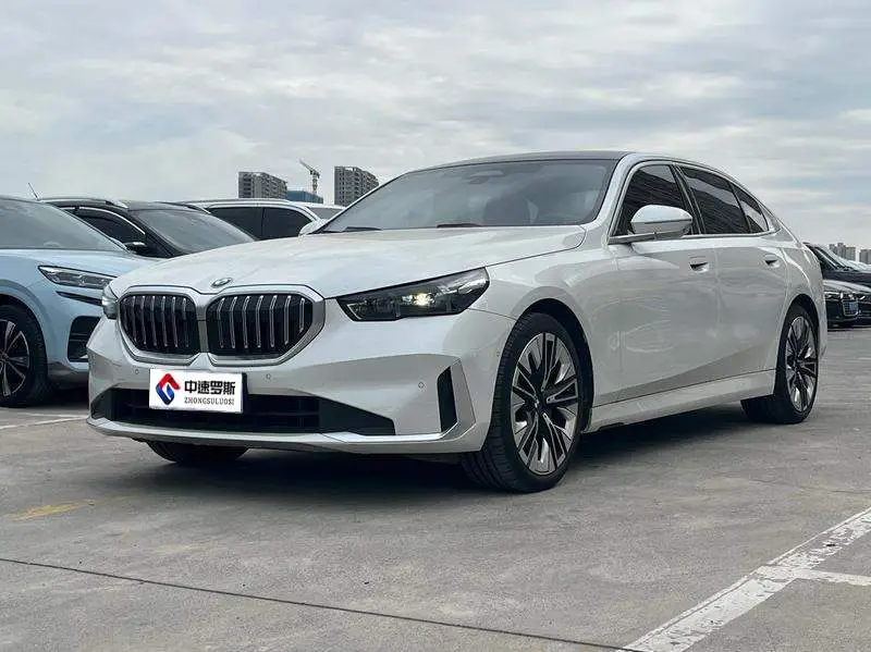 BMW 5 Series 2024 530Li Premium Luxury Package