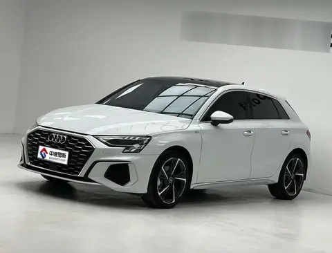 Audi A3 2022 Sportback 35 TFSI Stylish and sporty