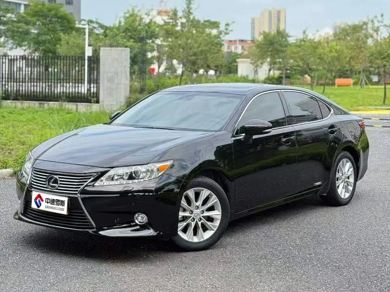 Lexus ES 2014 300h Comfort Edition
