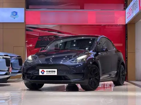 الطراز Y 2024 rear-wheel drive version