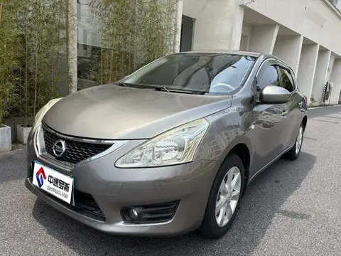 TIIDA 2014 1.6L CVT Intelligent รุ่น