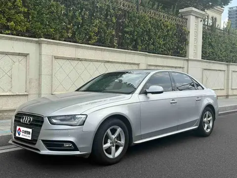 Audi A4L 2013 35 TFSI Automatic Standard Mẫu