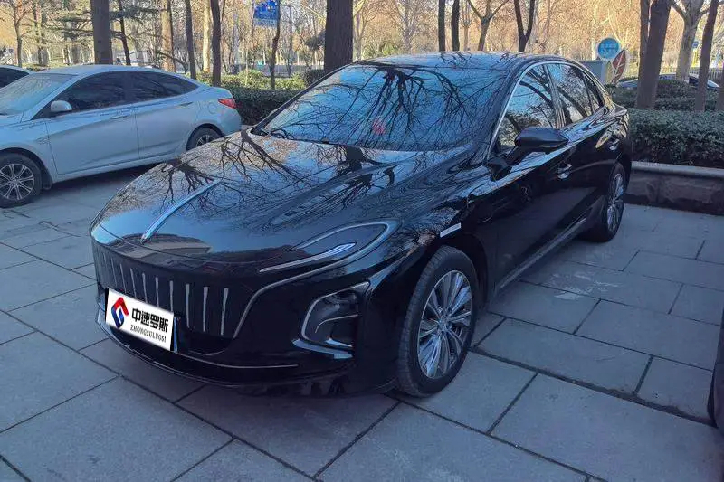 Hongqi E-QM5 2023 620km PLUS
