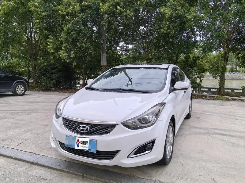 Elantra 2016 1.6L Manual Premium