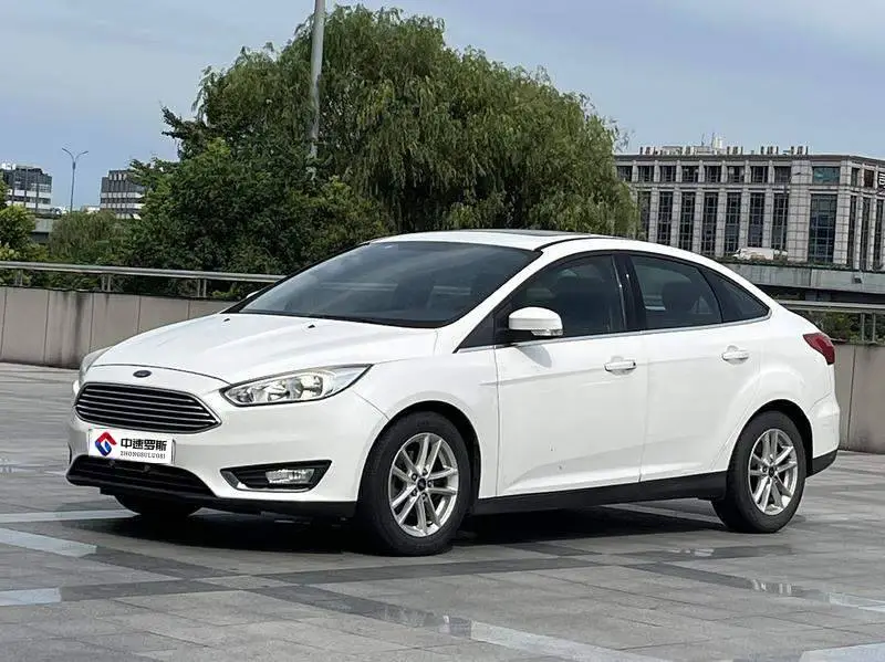 Fox 2015 EcoBoost 180 Automatic Elite Sedan