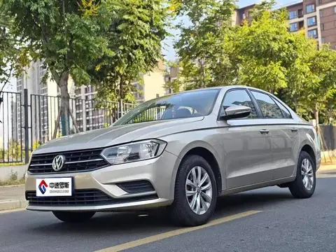 Bora 2017 1.6L Manual Fashion Mẫu