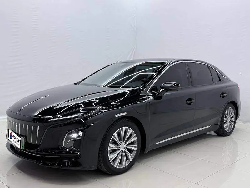 Hongqi E-QM5 2023 620km PLUS