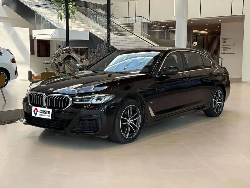 BMW 5 Series 2022 525Li M Sport Package