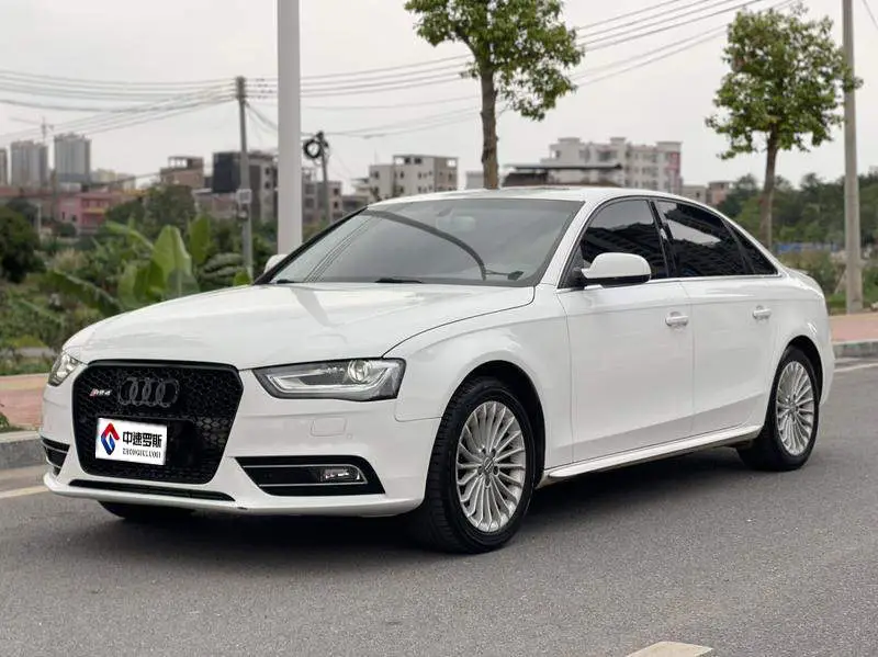 Audi A4L 2015 35 TFSI Automatic Standard الطراز