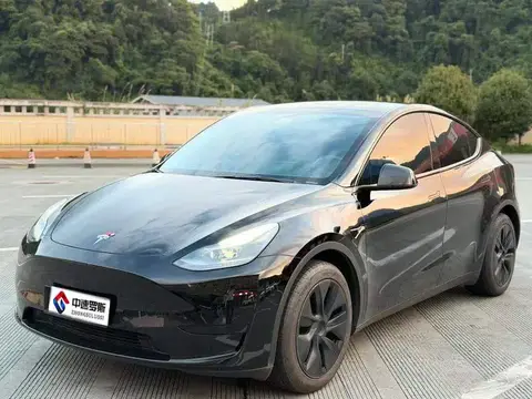 Modèle Y 2024 rear-wheel drive version