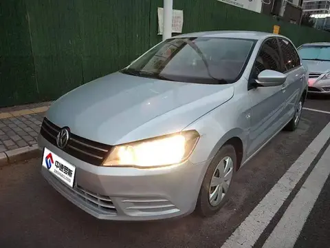 Jetta 2013 1.6L Automatic Fashion الطراز