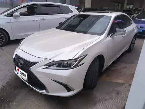 Lexus ES 2022 200 Excellence Edition