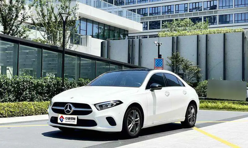 Mercedes-Benz A-Class 2020 A 200 L sports sedan