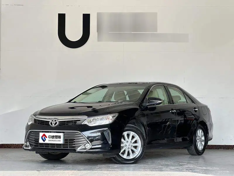 Camry 2015 2.0G Leading Edition