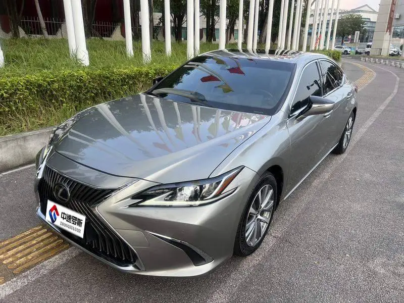 Lexus ES 2018 200 Excellence Edition National VI