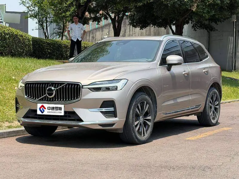 Volvo XC60 2023 B5 4WD Zhiyi Luxury Edition