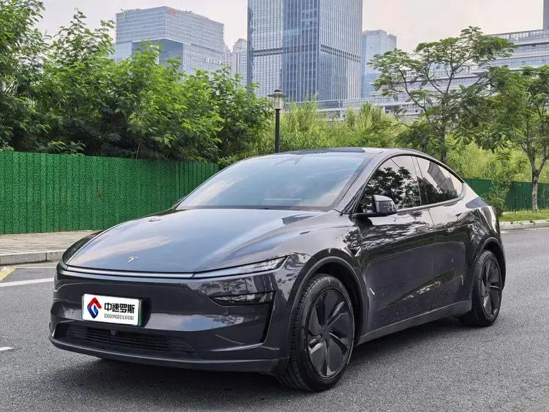 Model Y 2025 rear-wheel drive version