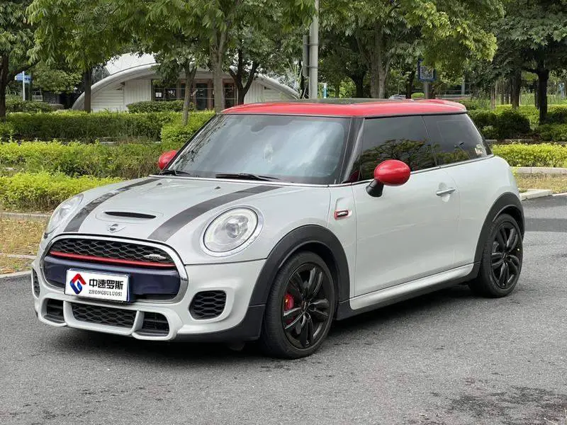 MINI JCW 2015 2.0T JOHN COOPER WORKS