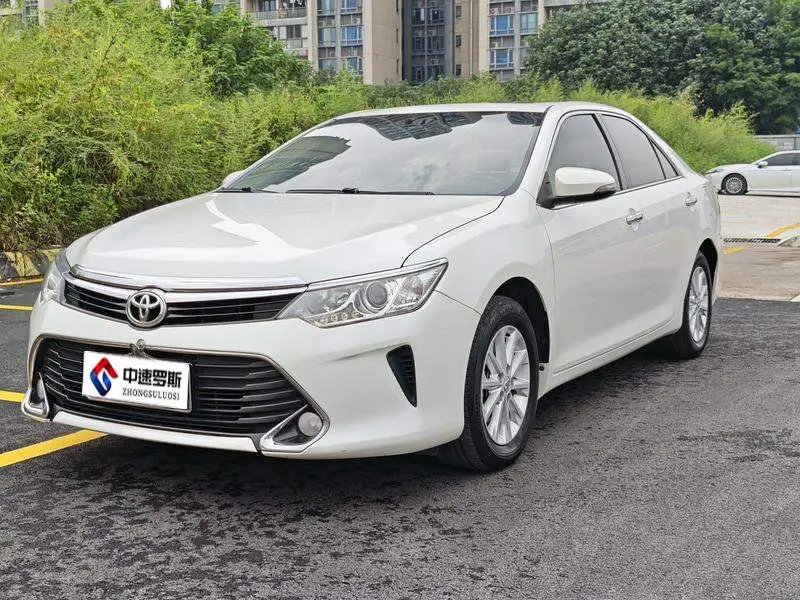 Camry 2016 2.0G 10th Anniversary Leading Edition