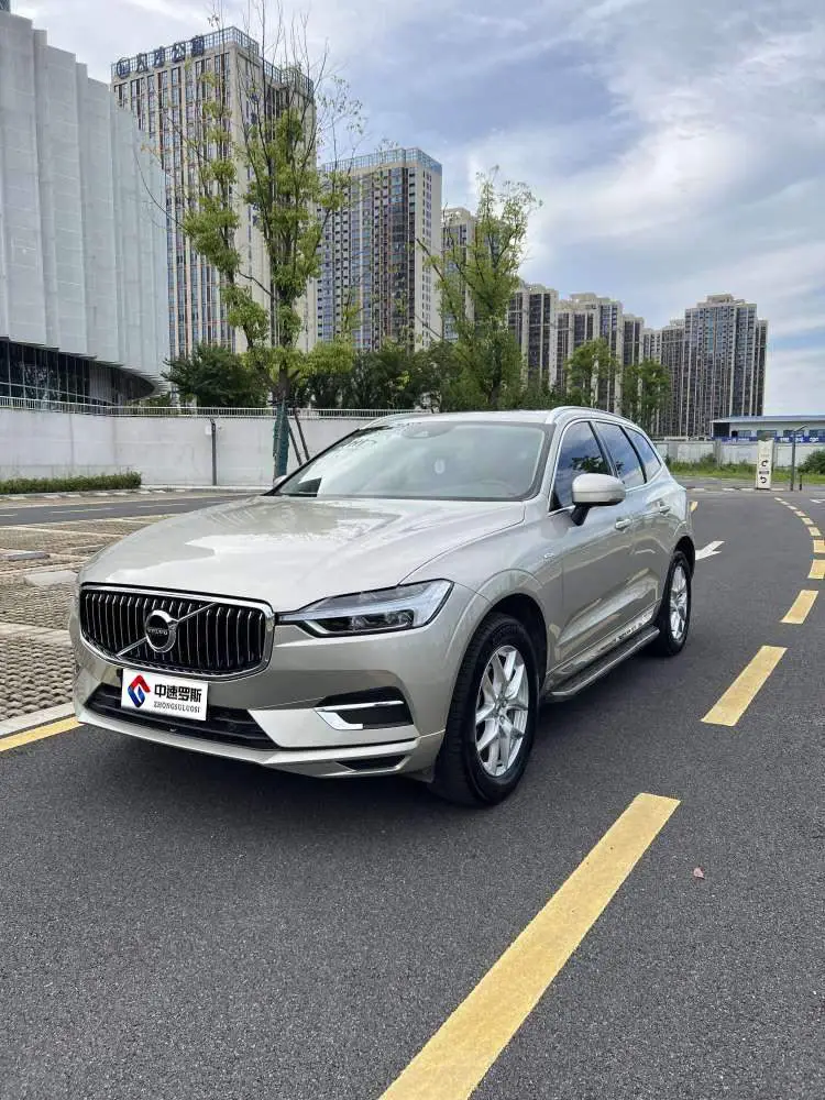 Volvo XC60 2019 T5 4WD Zhiyi Edition National V