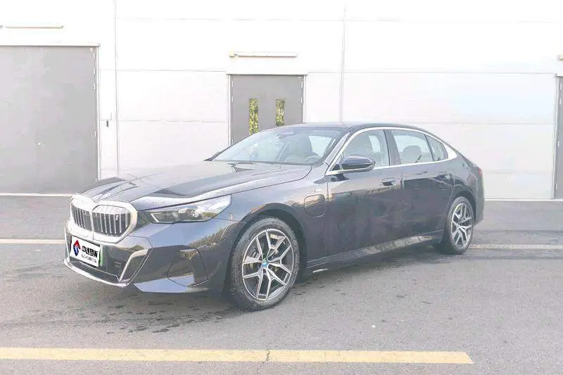 BMW i5 2025 eระบบขับเคลื่อน 35L M Sport Package