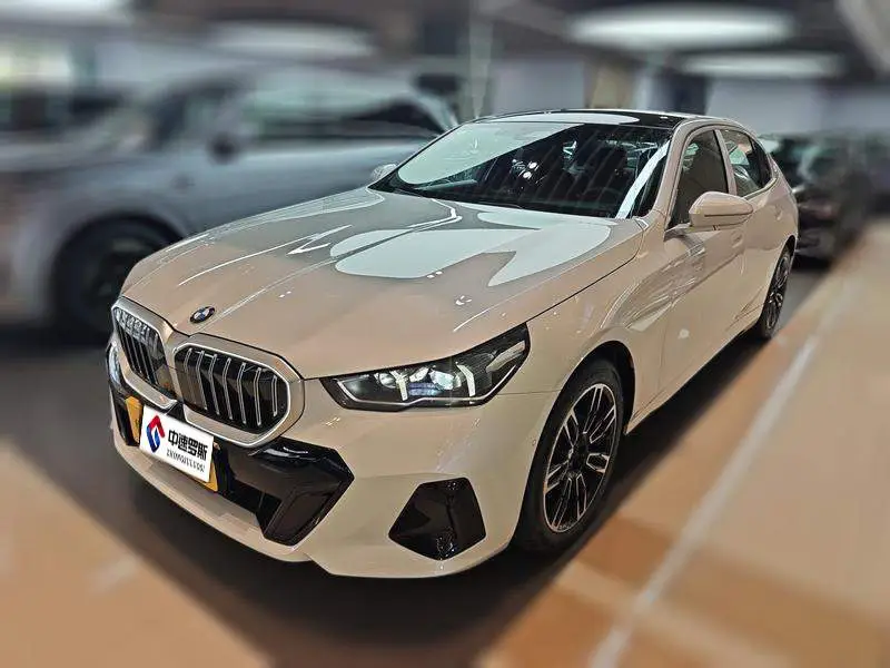 BMW 5 Series 2025 525Li M Sport Package