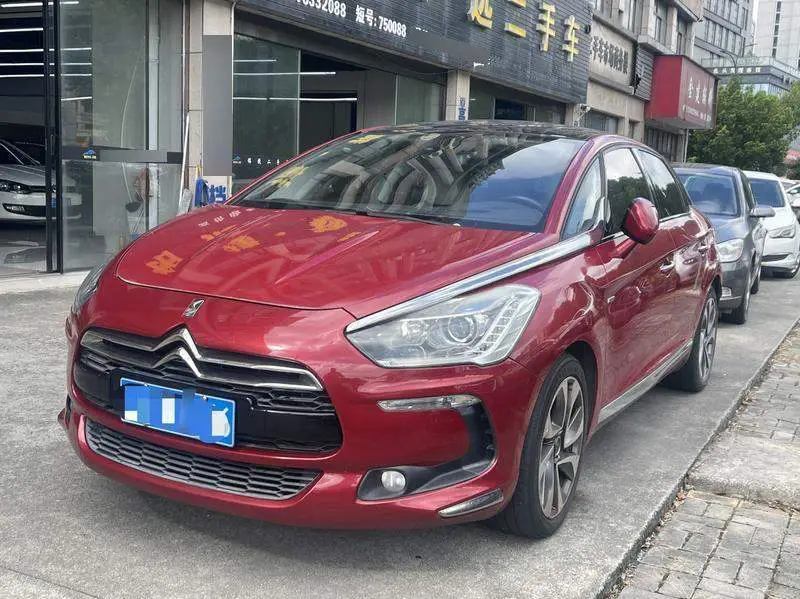 DS 5 2014 1.6T Premium Edition THP200
