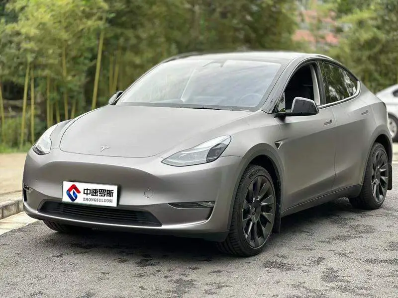 Model Y 2024 long-range all-wheel drive version
