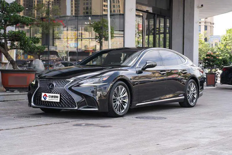 Lexus LS 2018 500h Excellence Edition National V